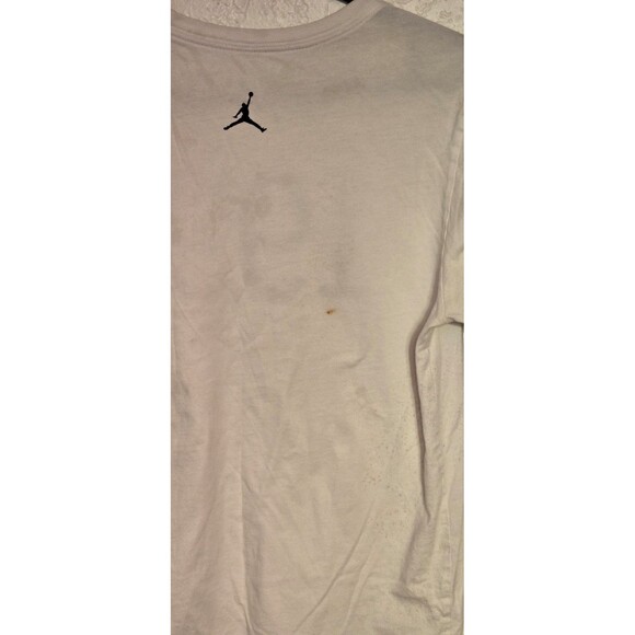 Jordan Tshirt size small in good shape - Picture 6 of 6